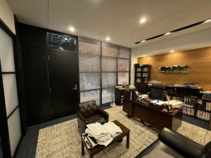 TBSドラマ調光フィルムKasmy